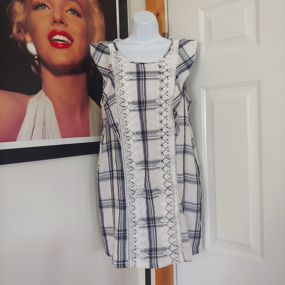 Entro Check-Print Shift Dress, Women's Size L, Navy Blue, White, Crochet Trim